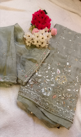 Premium unstitched suits and fabrics for women's clothing at Paras Lifestyle Bhopal
